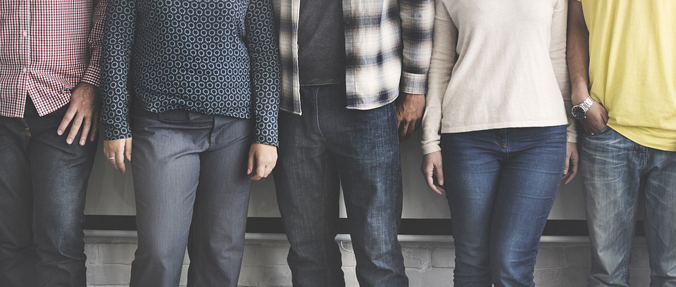 Brève : Quartiers prioritaires : Borloo, un retour politique qui fait du bien. Ancien ministre de la Ville, Jean-Louis Borloo est remis en selle par le gouvernement pour livrer son diagnostic sur la politique de la ville dans un rapport annoncé en mars. Ses récentes déclarations laissent supposer qu’il a retrouvé l’envie d’en découdre avec l’inertie de l’Etat sur ce sujet.